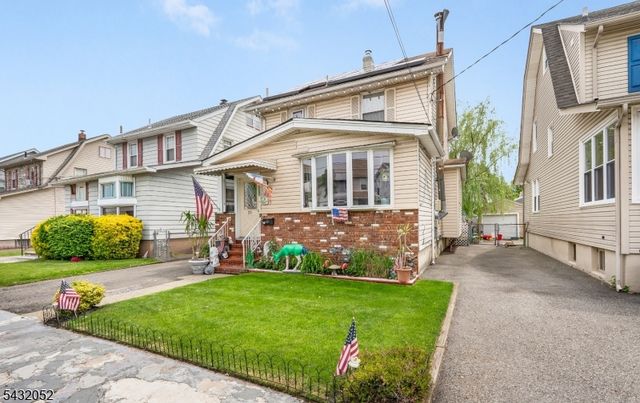 23 E 9Th St, Clifton City, NJ 07011
