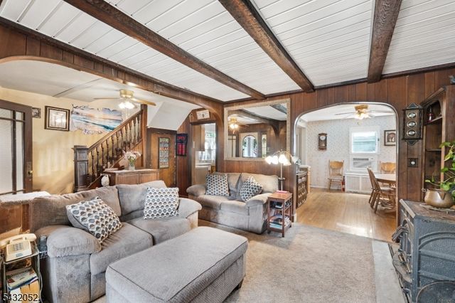 23 E 9Th St, Clifton City, NJ 07011