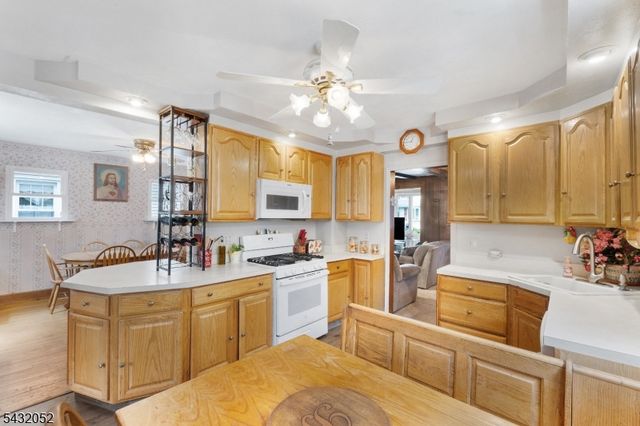 23 E 9Th St, Clifton City, NJ 07011
