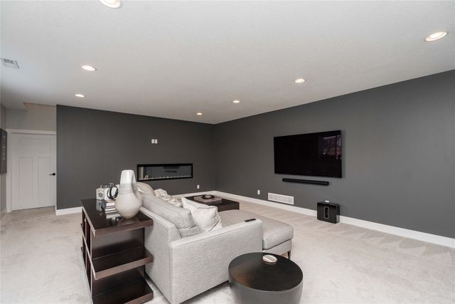 2205 NW Greenwood Street, Ankeny, IA 50023