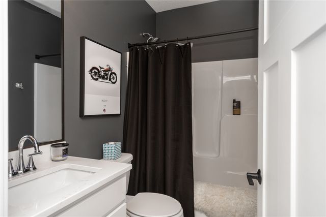 2205 NW Greenwood Street, Ankeny, IA 50023
