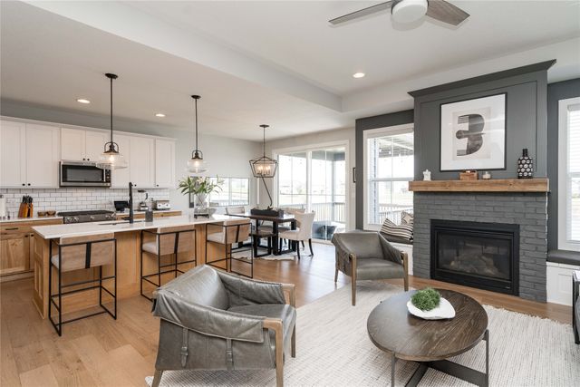2205 NW Greenwood Street, Ankeny, IA 50023