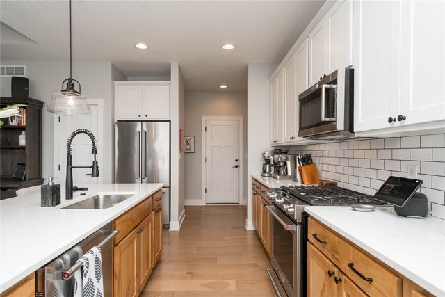 2205 NW Greenwood Street, Ankeny, IA 50023