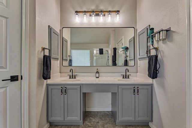 3729 Breckenridge Drive, Montgomery, TX 77356