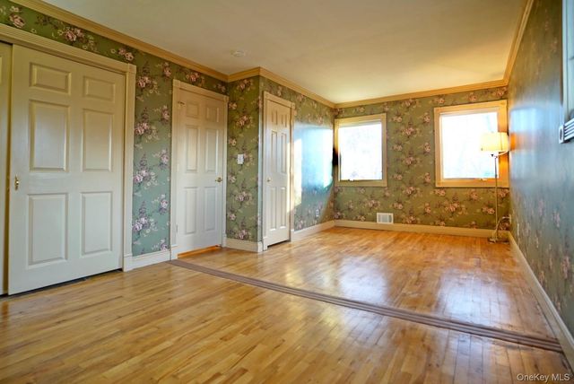 34 Oakley Drive, Huntington, NY 11746