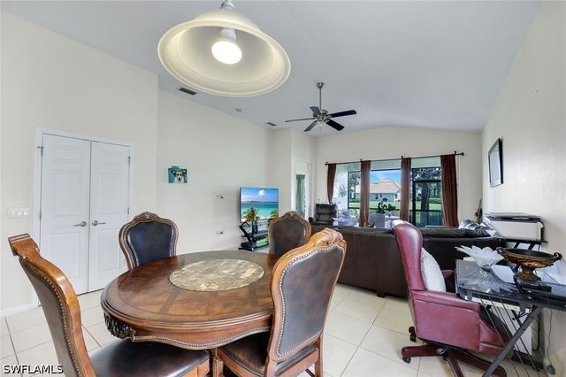 2010 Fairmont LN, Naples, FL 34120