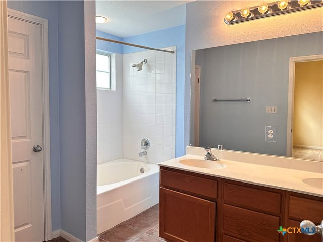 2050 Lisa Lane, San Marcos, TX 78666