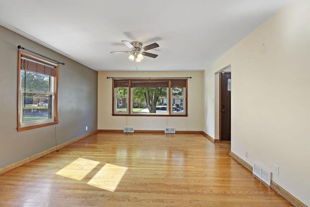 5419 38th AVENUE, Kenosha, WI 53144