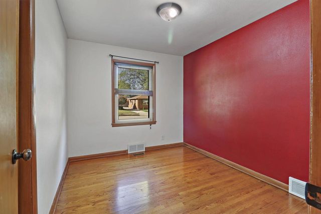 5419 38th AVENUE, Kenosha, WI 53144