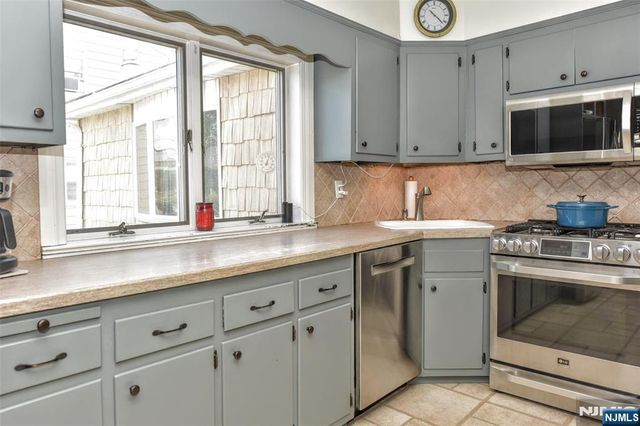 247 Grove Street, Lodi, NJ 07644