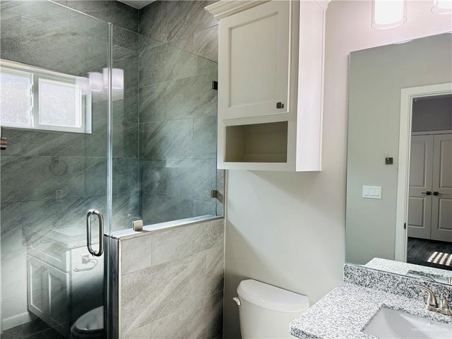 1103 Sugar Garden Drive 1, Pharr, TX 78577