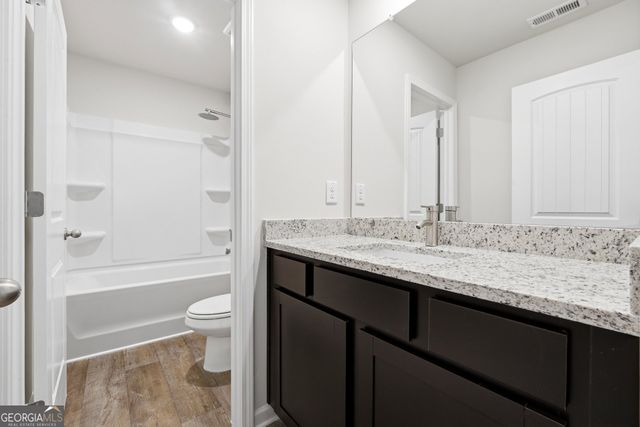 406 River Walk Farm Parkway, Covington, GA 30014
