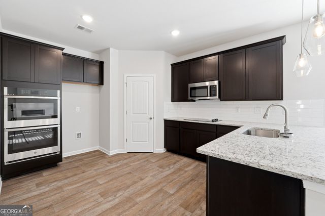 406 River Walk Farm Parkway, Covington, GA 30014