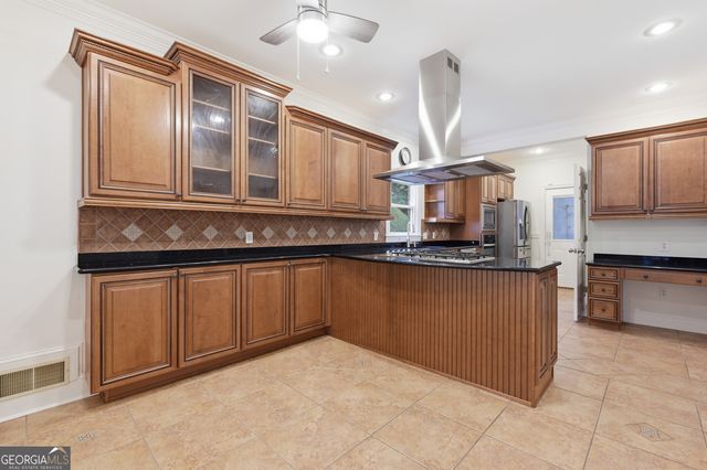 2809 Livsey Woods Drive, Tucker, GA 30084