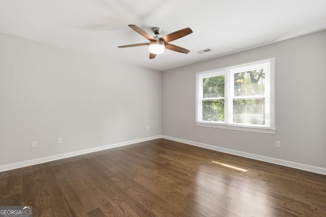 2809 Livsey Woods Drive, Tucker, GA 30084