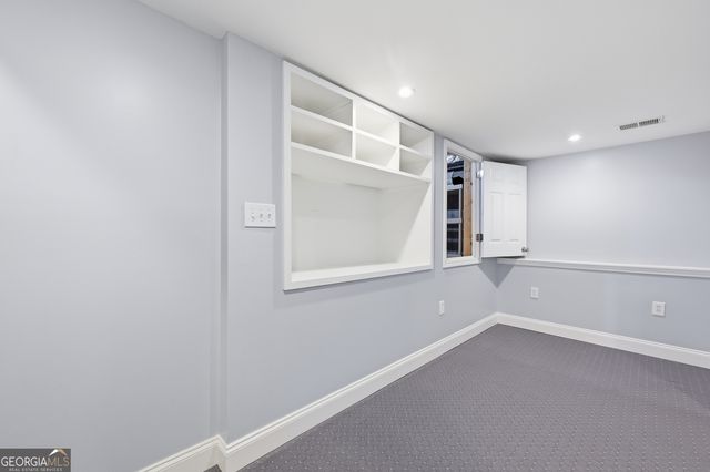2809 Livsey Woods Drive, Tucker, GA 30084