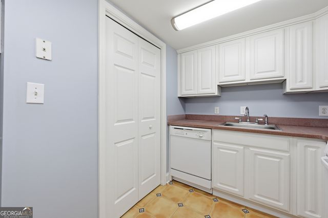 2809 Livsey Woods Drive, Tucker, GA 30084