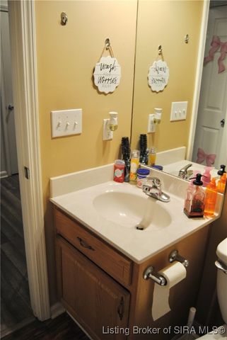 1063 Eclipse Street, Scottsburg, IN 47170