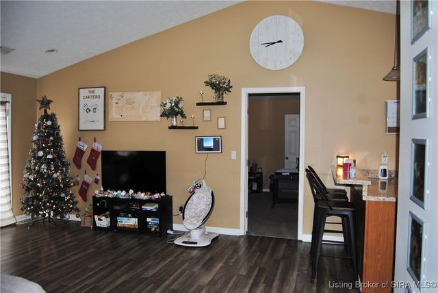 1063 Eclipse Street, Scottsburg, IN 47170