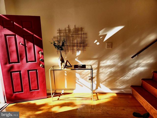 328 A ST NE, Washington, DC 20002