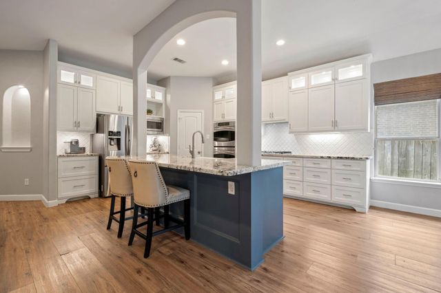 99 S Greenprint Circle, Tomball, TX 77375