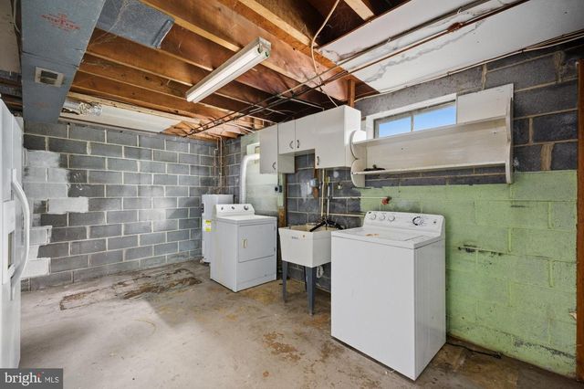 2905 POWELL AVE, Pennsauken, NJ 08110