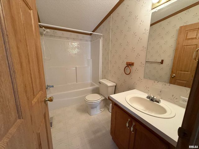 115 MOUNT JOY Road, Murphysboro, IL 62966