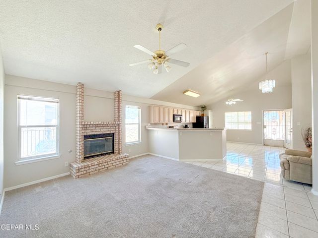 399 Montreal Circle, Socorro, TX 79927