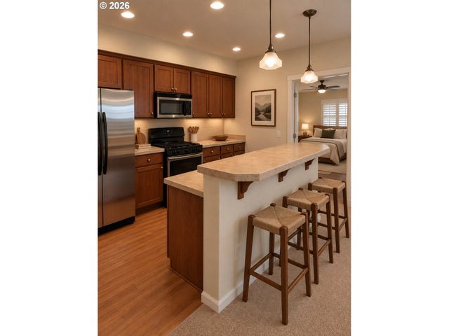 10829 Ne RED WING Way 102, Hillsboro, OR 97006