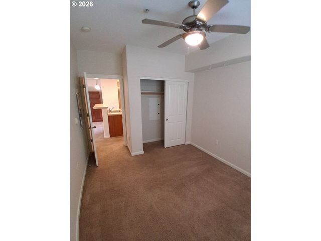 10829 Ne RED WING Way 102, Hillsboro, OR 97006