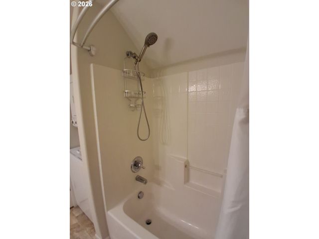 10829 Ne RED WING Way 102, Hillsboro, OR 97006