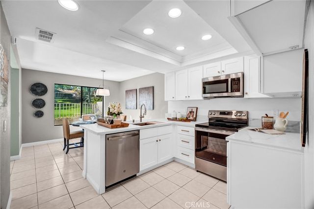 913 Whitewater, Fullerton, CA 92833