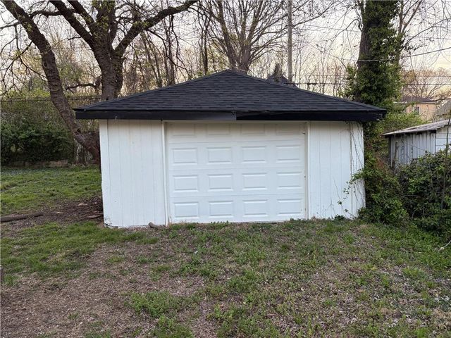 533 Brookside Avenue, Independence, MO 64053