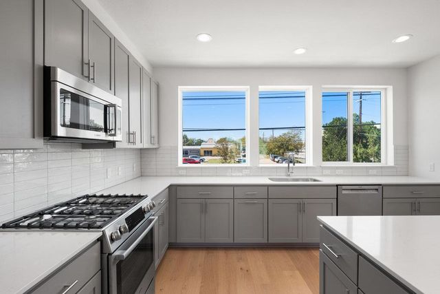 3613 Jetson WAY 115, Austin, TX 78723