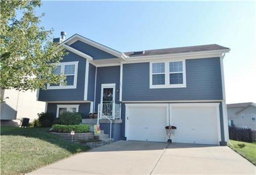 8605 NE 115th Terrace, Kansas City, MO 64157