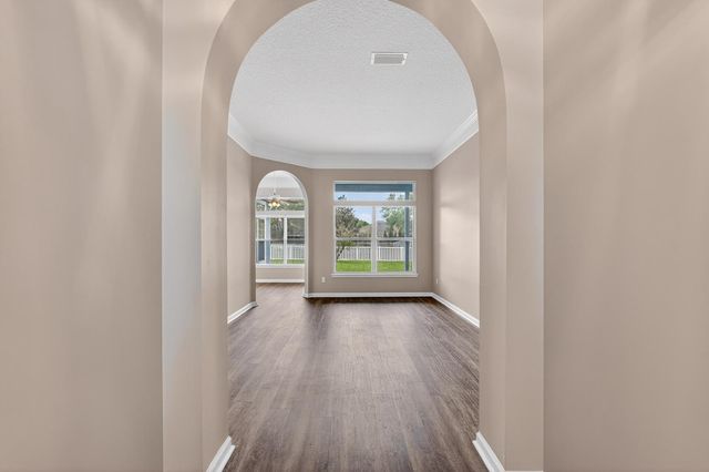 1104 Hideaway Dr, St Johns, FL 32259