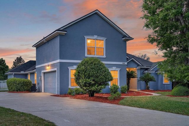 1104 Hideaway Dr, St Johns, FL 32259