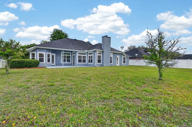 1104 Hideaway Dr, St Johns, FL 32259