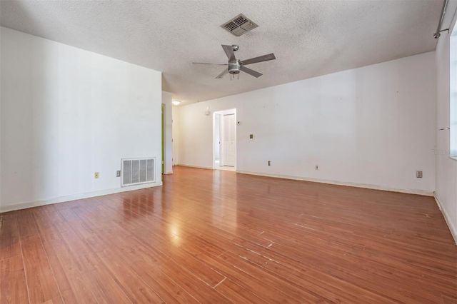 8508 MISTY RIVER COURT, Tampa, FL 33637