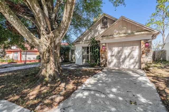 8508 MISTY RIVER COURT, Tampa, FL 33637