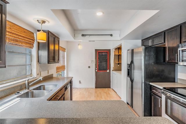 8508 MISTY RIVER COURT, Tampa, FL 33637