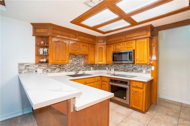 1701 Raul Aguilar Drive, Mission, TX 78572