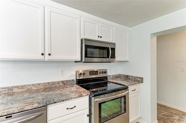 7008 12TH AVENUE NW, Bradenton, FL 34209