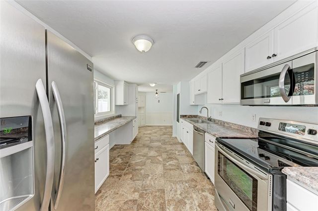 7008 12TH AVENUE NW, Bradenton, FL 34209