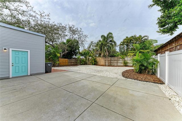 7008 12TH AVENUE NW, Bradenton, FL 34209