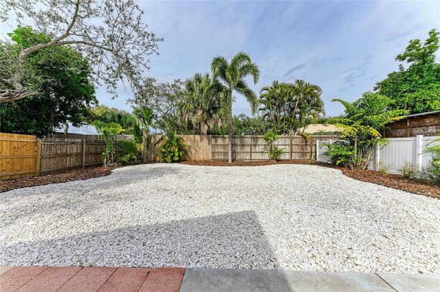 7008 12TH AVENUE NW, Bradenton, FL 34209