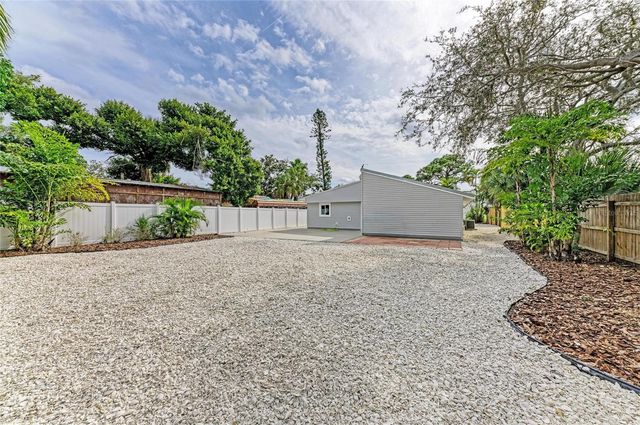 7008 12TH AVENUE NW, Bradenton, FL 34209