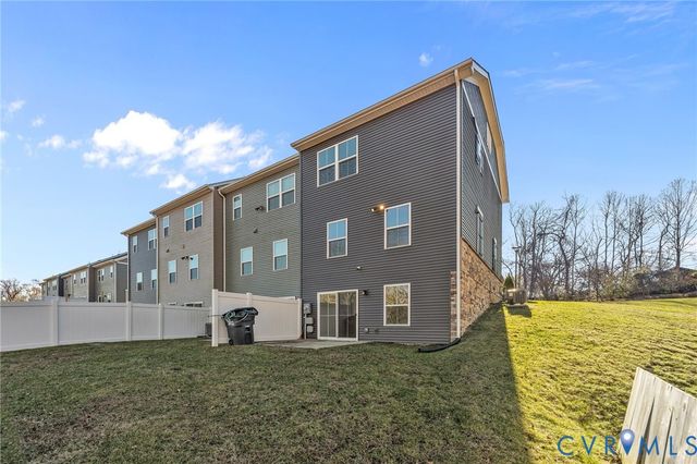 4000 Grove Point Dr, Richmond, VA 23223