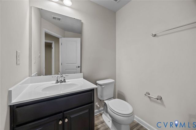 4000 Grove Point Dr, Richmond, VA 23223