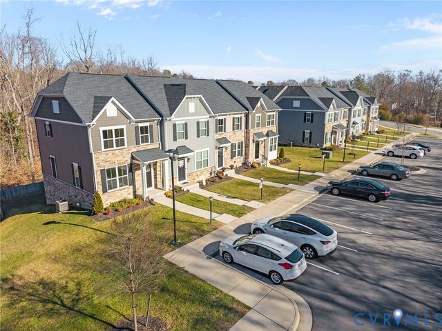 4000 Grove Point Dr, Richmond, VA 23223